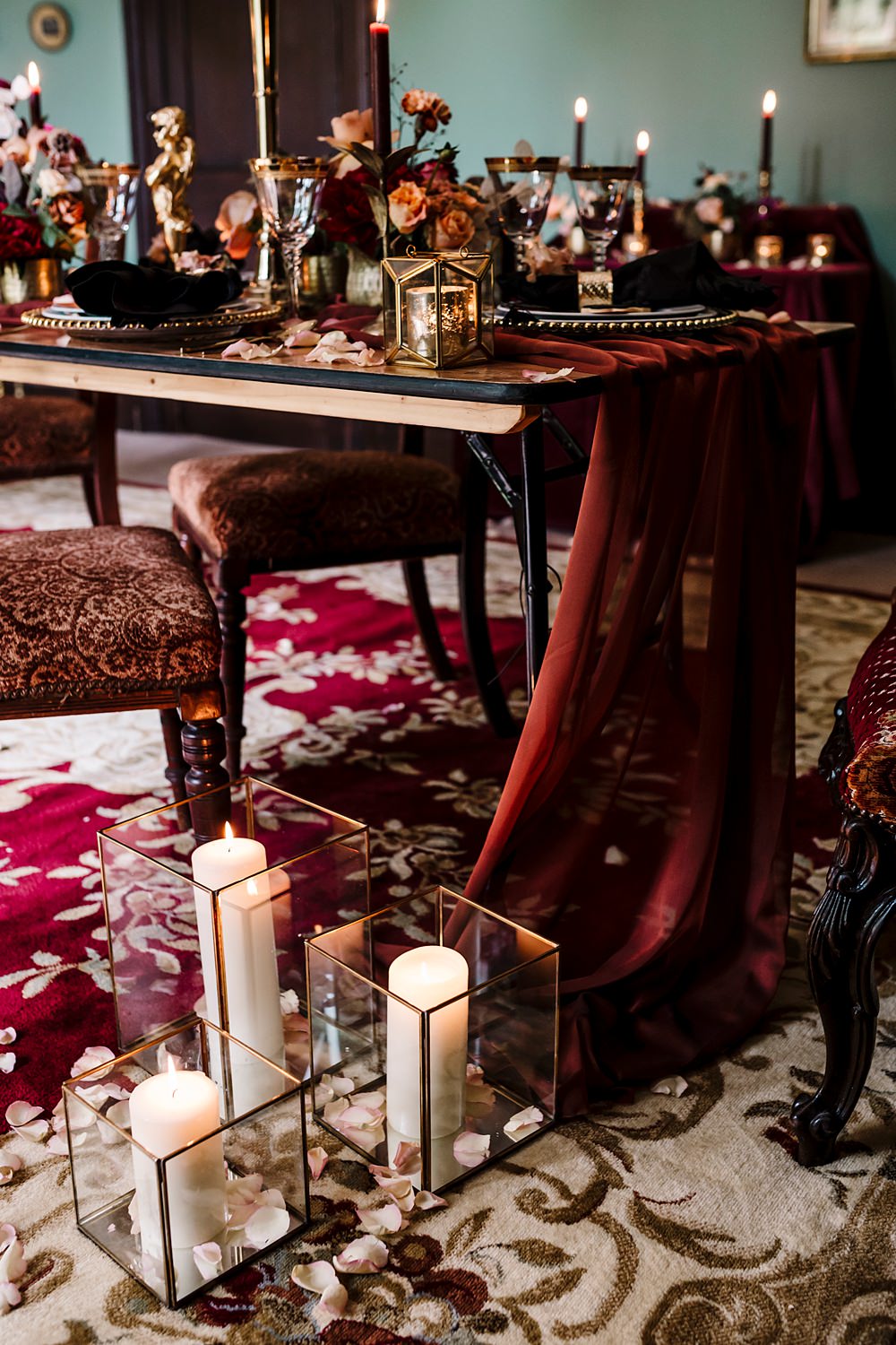 Tablescape Table Decor Red Black Gold Linen Candles Flowers Dunwood Hall Estate Wedding Amy Faith Photography