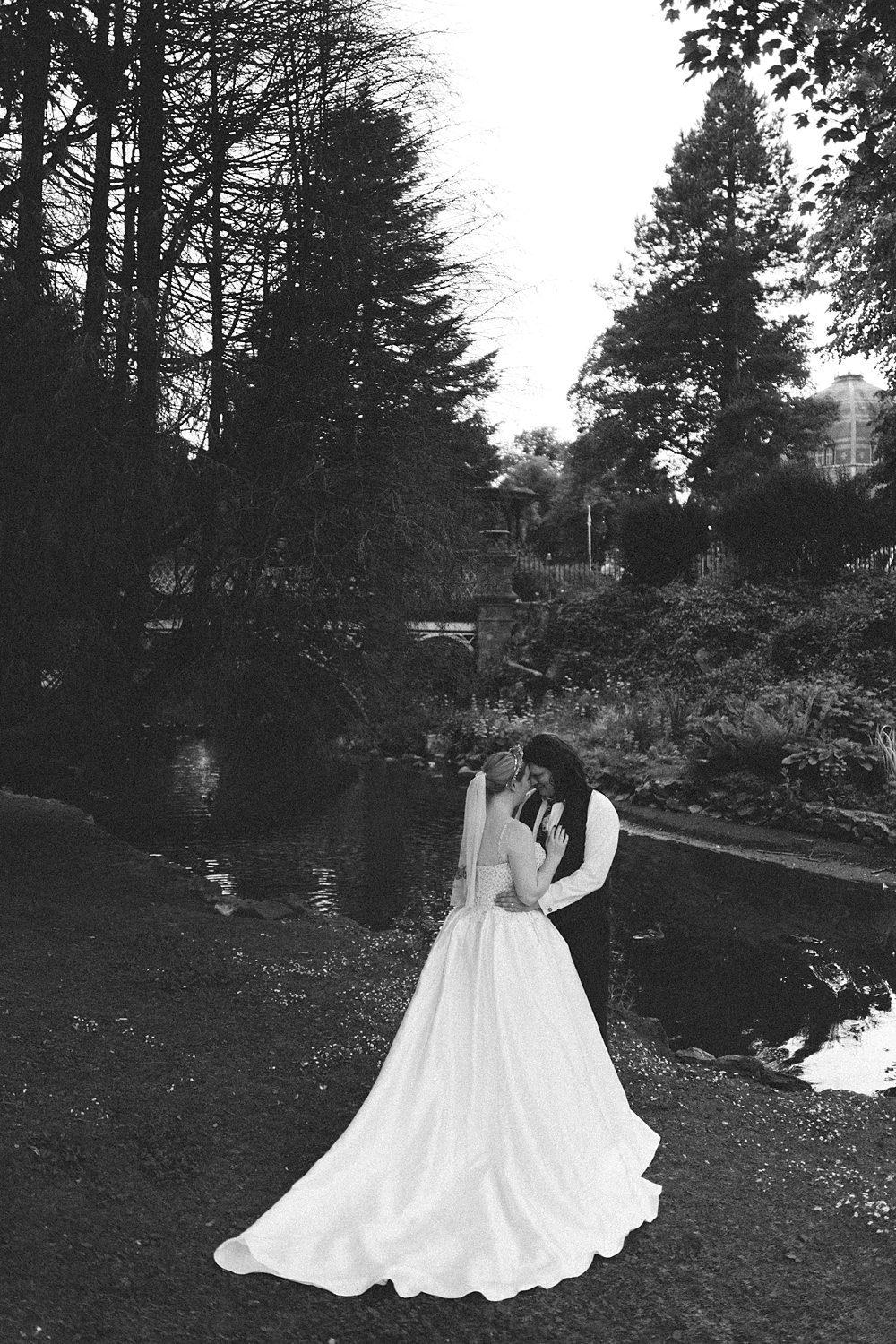 Pavilion Gardens Buxton Wedding Lauren Elliott Photography