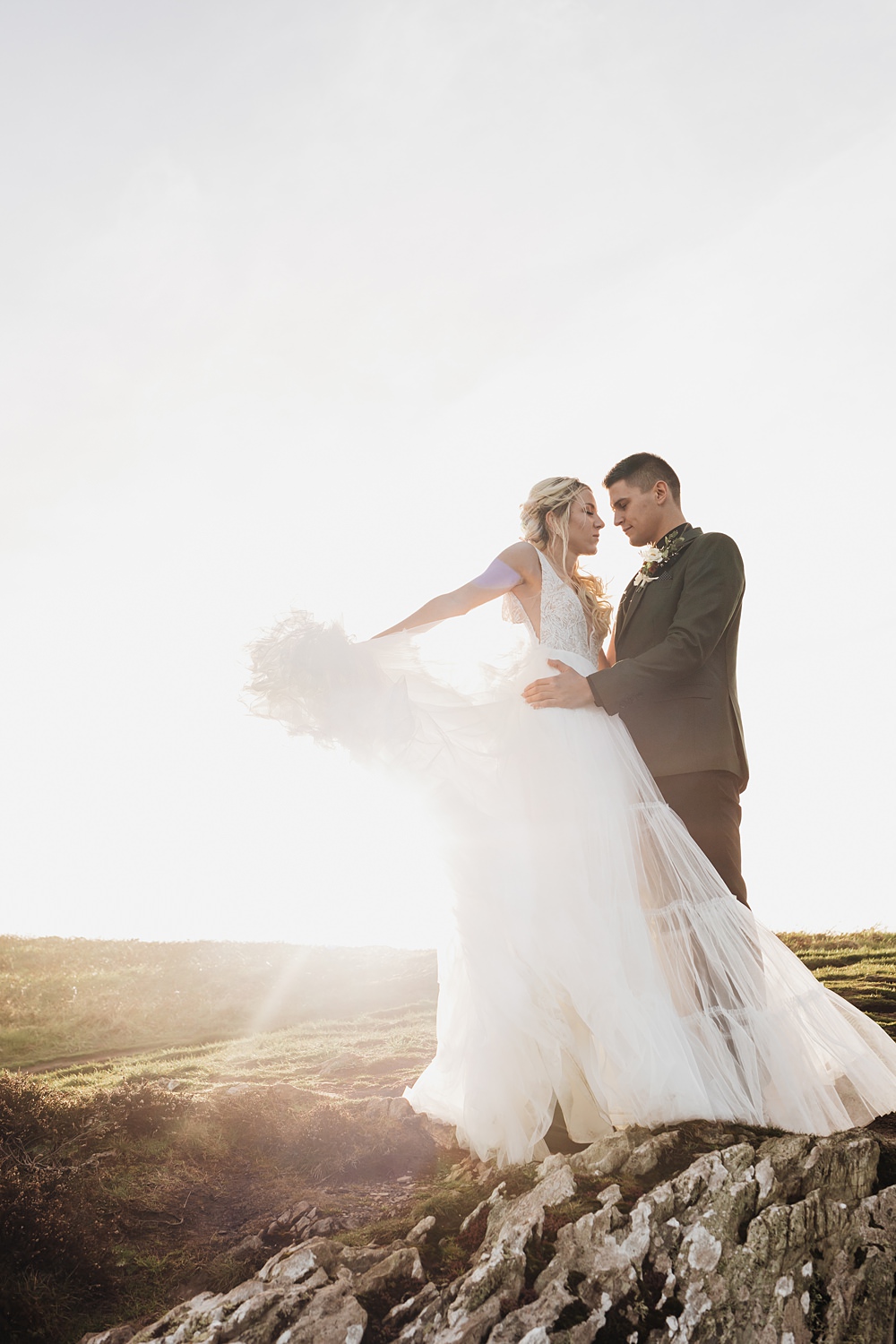 Dark & Moody Boho Rust & Green Wedding Ideas Dark & Moody Boho Rust & Green Wedding Ideas