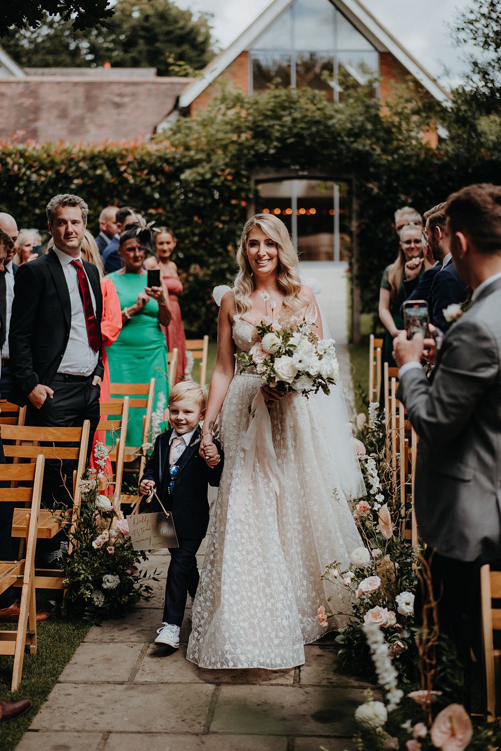 Outdoor Surrey Wedding Kit Myers Photography