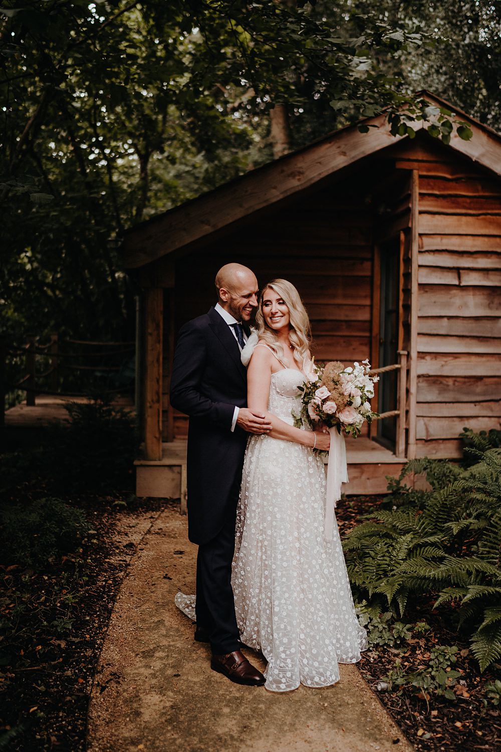 Outdoor Surrey Wedding Kit Myers Photography