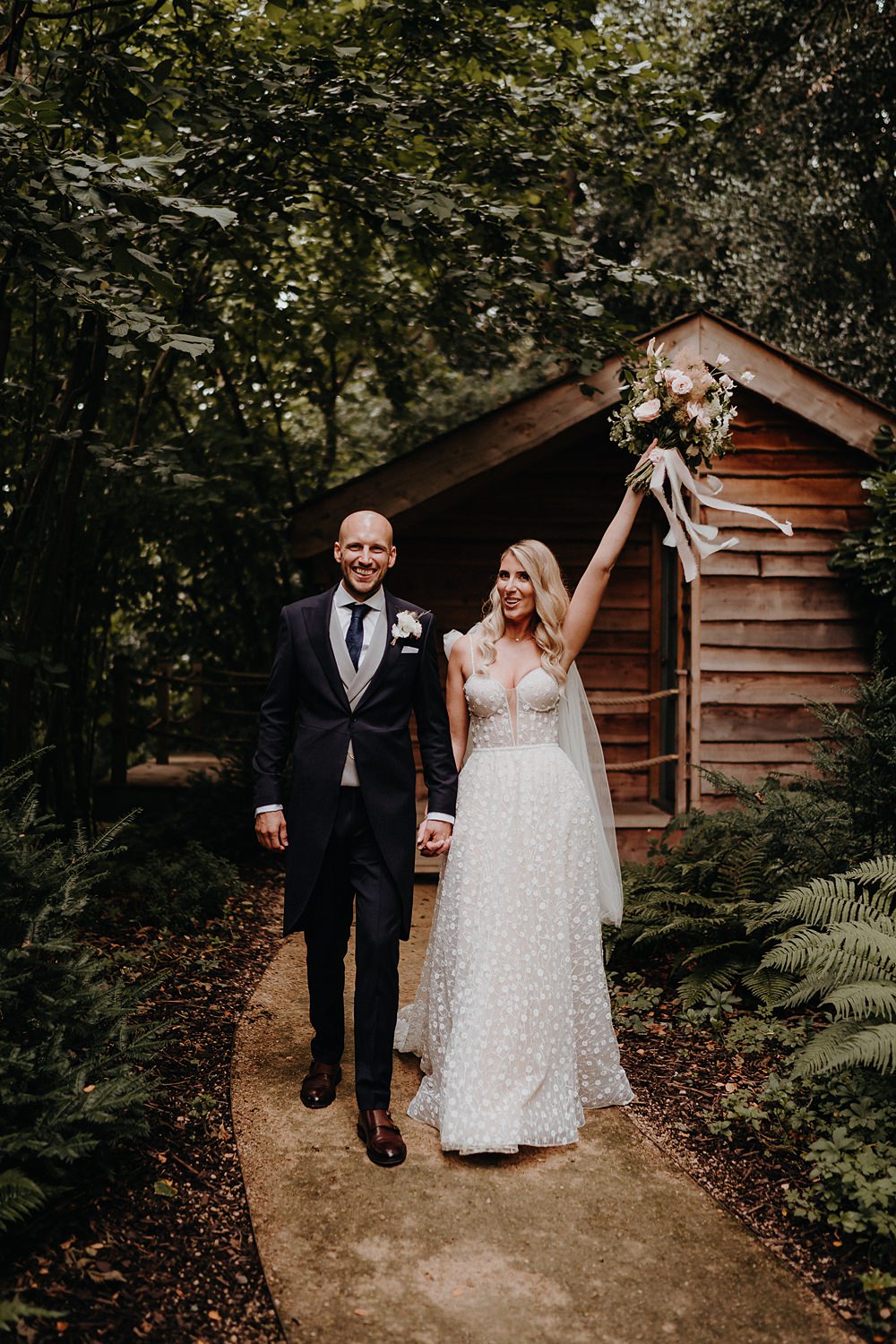 Outdoor Surrey Wedding Kit Myers Photography