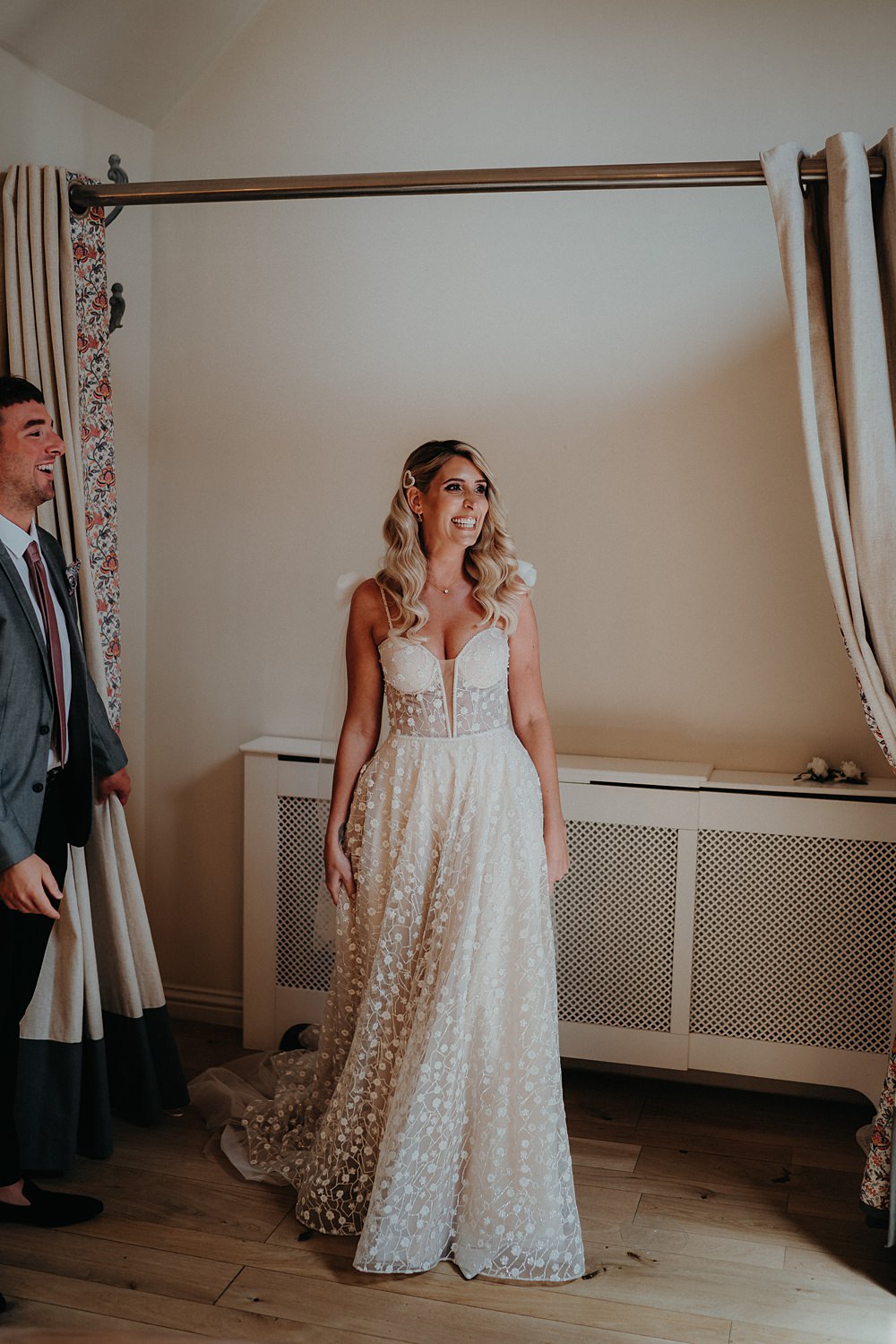 Outdoor Surrey Wedding Kit Myers Photography