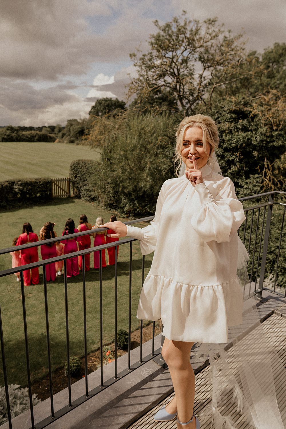 70s Disco Wedding Bubear Photography Short Dress Bride Long Sleeves Veil