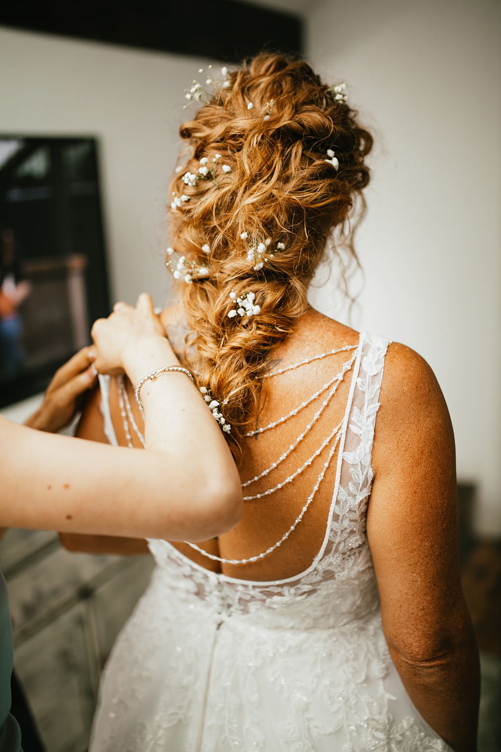 Farmer Barn Wedding DIY Rebecca Jones Photography Bridal Hairstyle Braid Plait Flowers Rustic