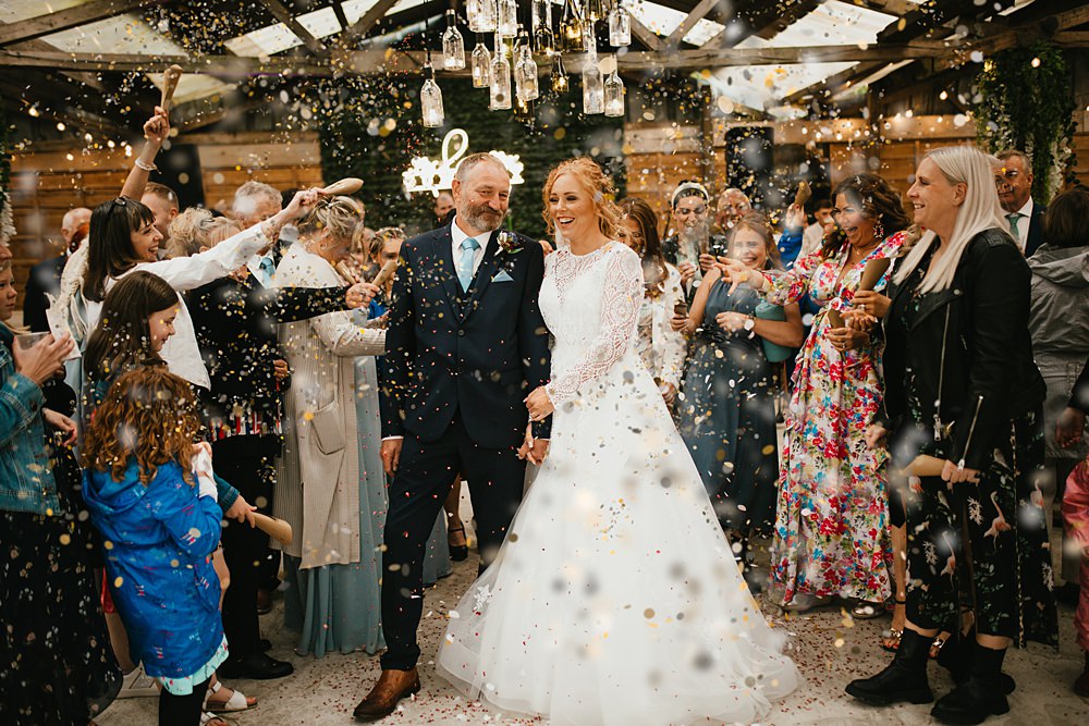 Farmer Barn Wedding DIY Rebecca Jones Photography Confetti Throw