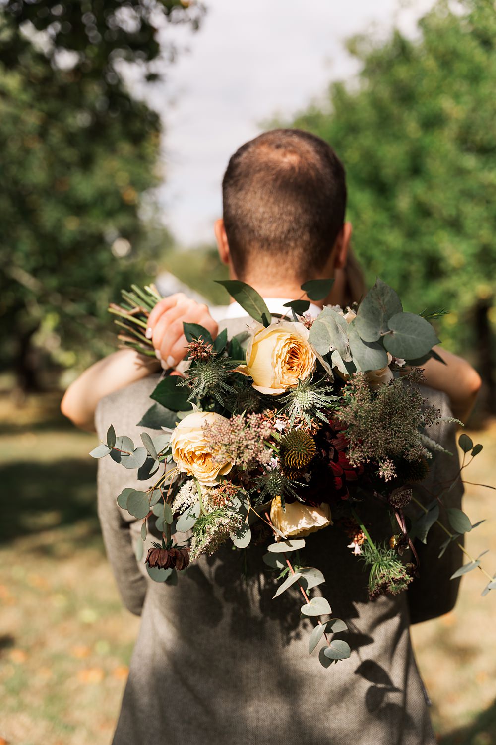 Rustic Apple Themed Orchard Wedding In The Country, image size:1000x1500