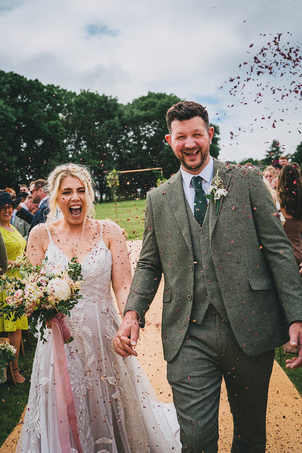 South Yorkshire Farm Wedding Amy Jordison Photography Confetti Throw