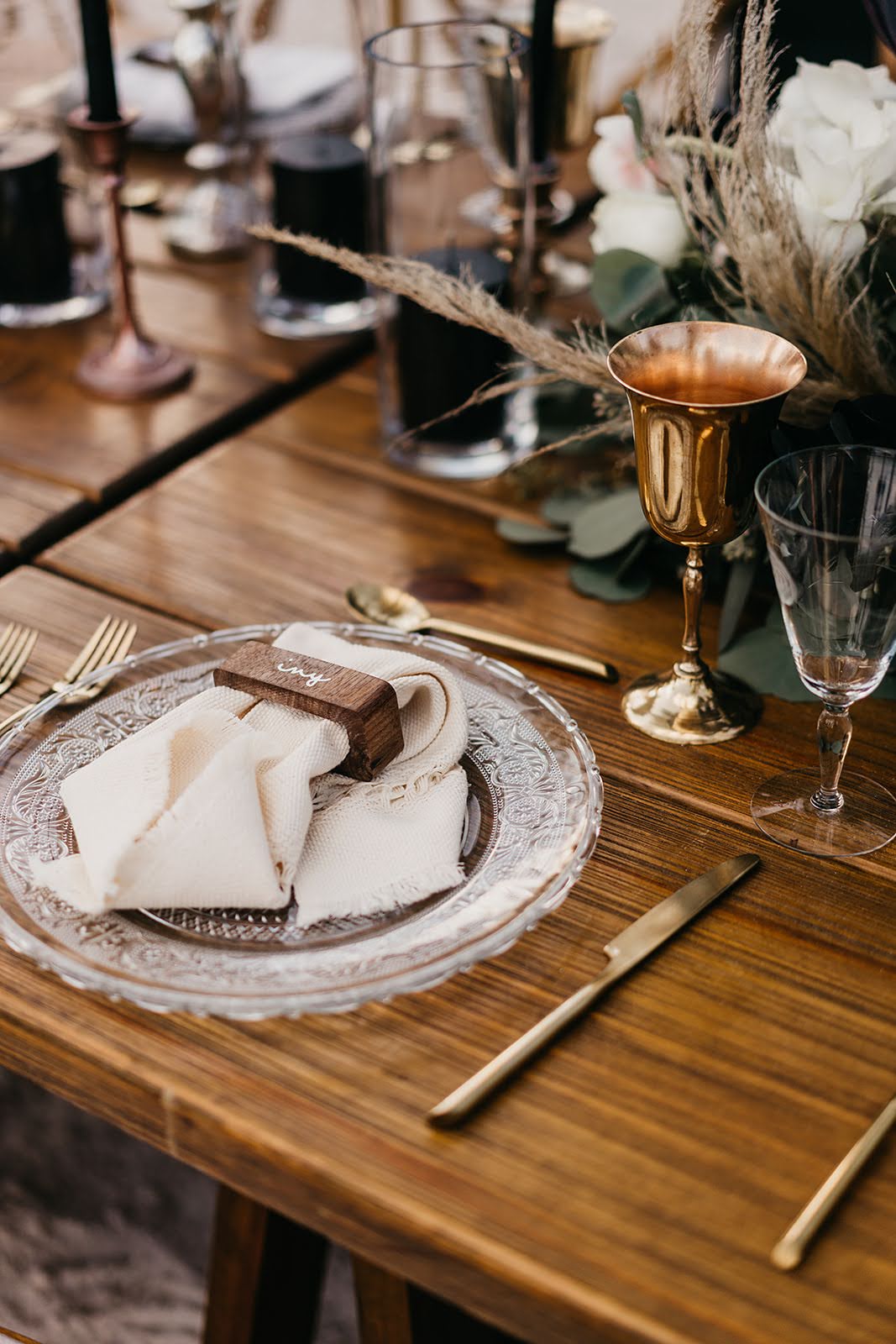 Akiin Tulum Wedding Beach Kape Photography Place Setting Glass Charger Plate Wooden Place Name