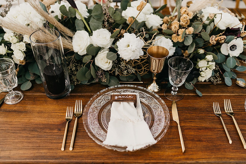 Akiin Tulum Wedding Beach Kape Photography Place Setting Glass Charger Plate Wooden Place Name