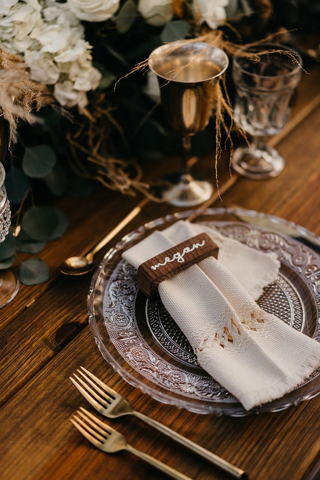 Akiin Tulum Wedding Beach Kape Photography Place Setting Glass Charger Plate Wooden Place Name