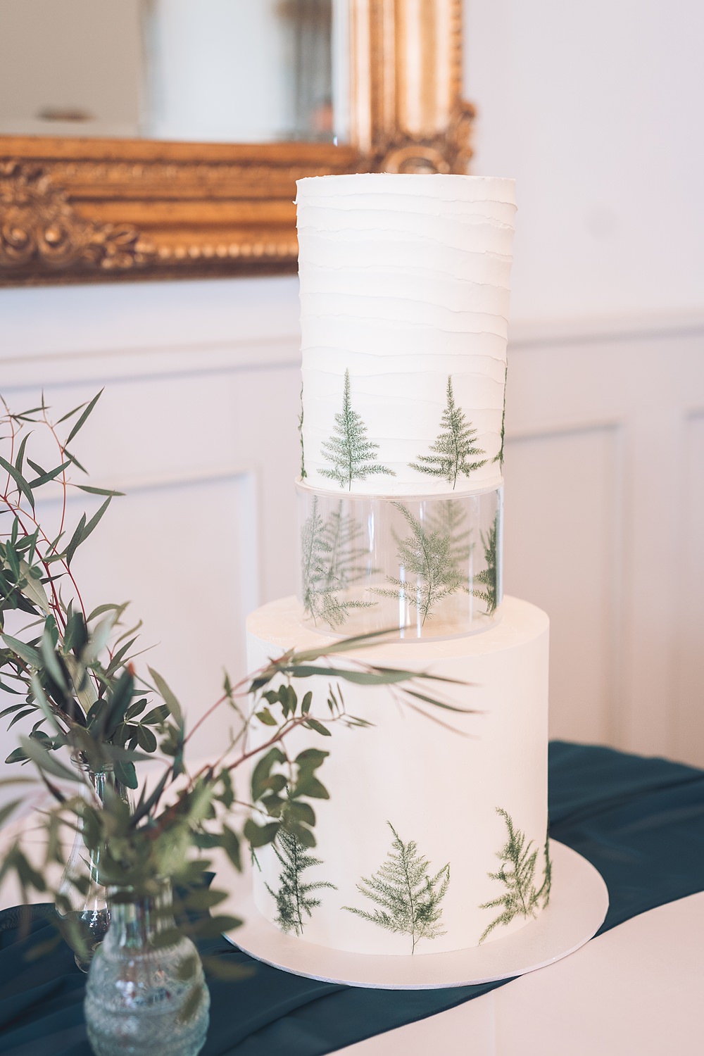 Bourton Hall Wedding Ellie Mac Photography Fern Greenery Cake Invisible Tier