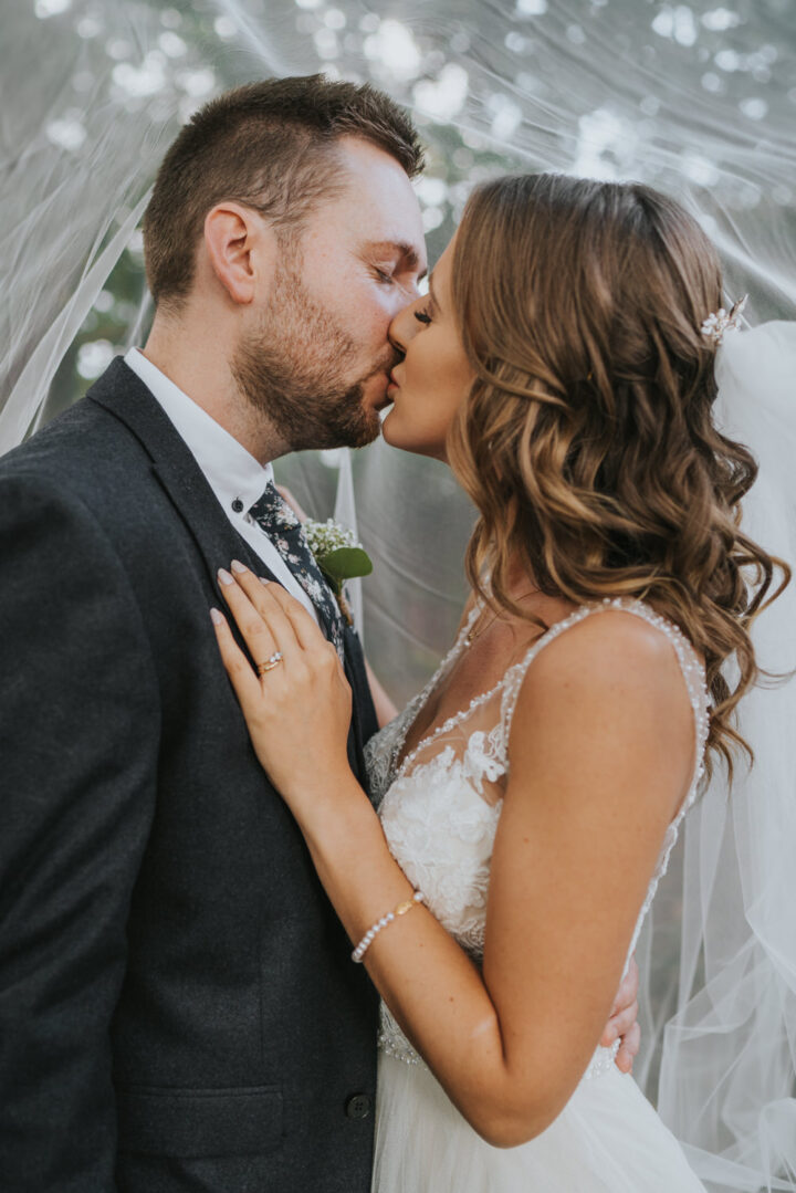 Bridal Hairstyle Veil Comb Hair Down Medium Length Grace Elizabeth Photography