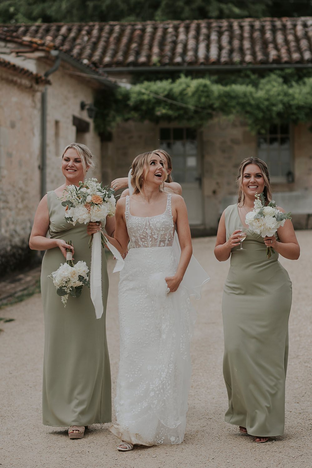 Chateau Barayre Wedding Grace Pham Photography Made With Love Bridal Gown Train Veil