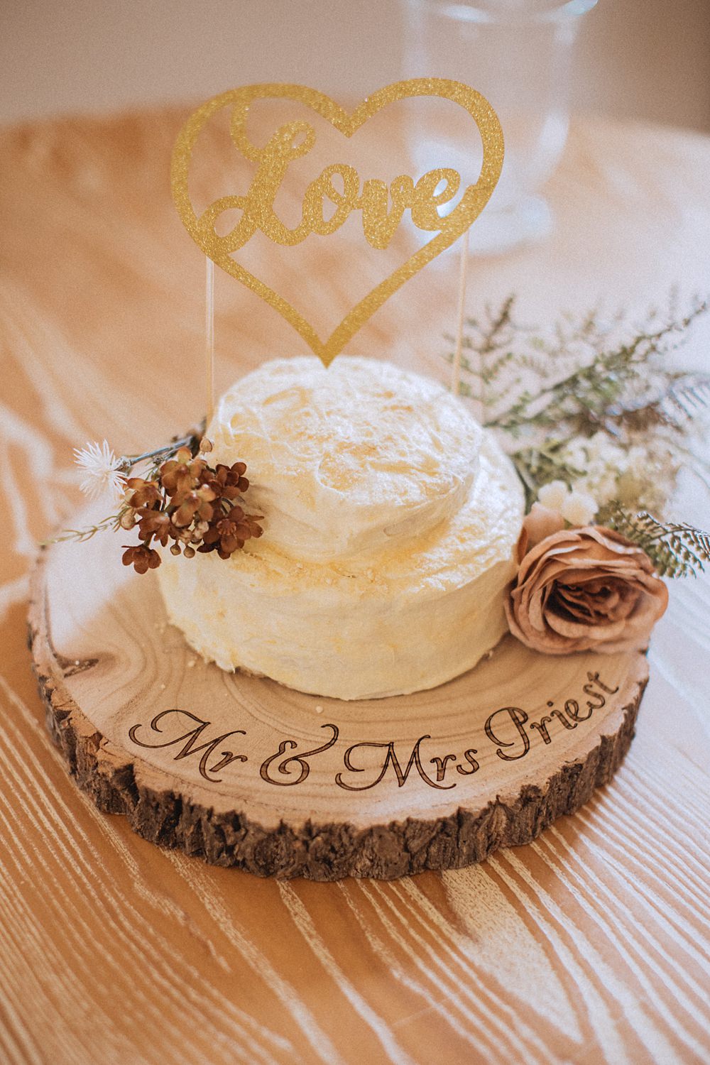 Conwy Barn Wedding Fox and Bear Photography Single Tier Cake ICed Topper Log Slice