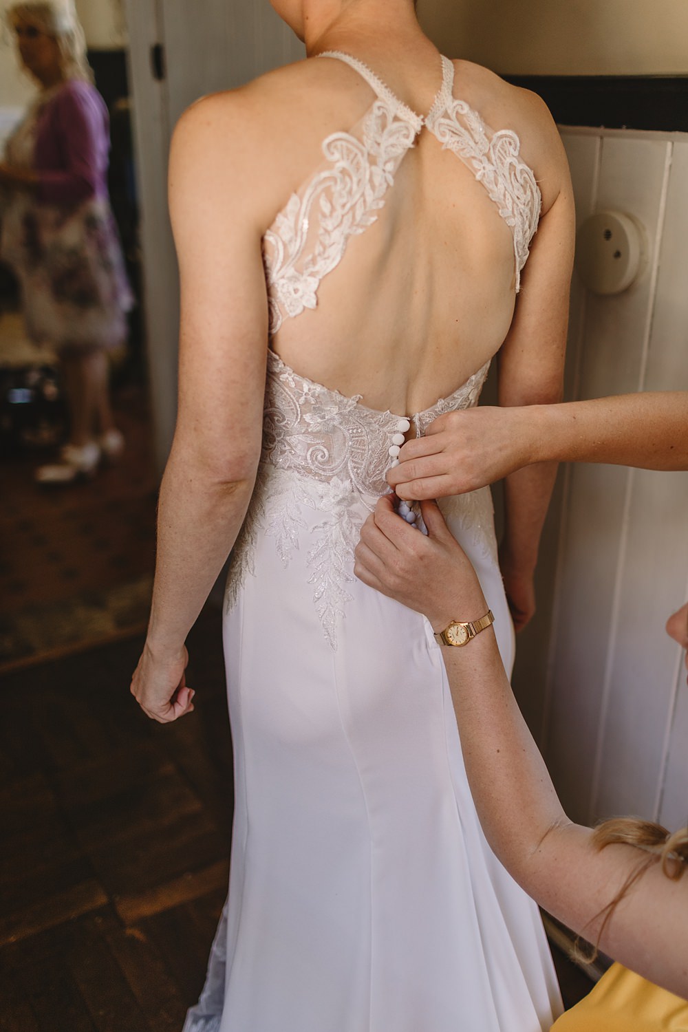 High Paradise Farm Wedding Louise Barry Photographer Keyhole Bridal Gown Lace Straps Halterneck
