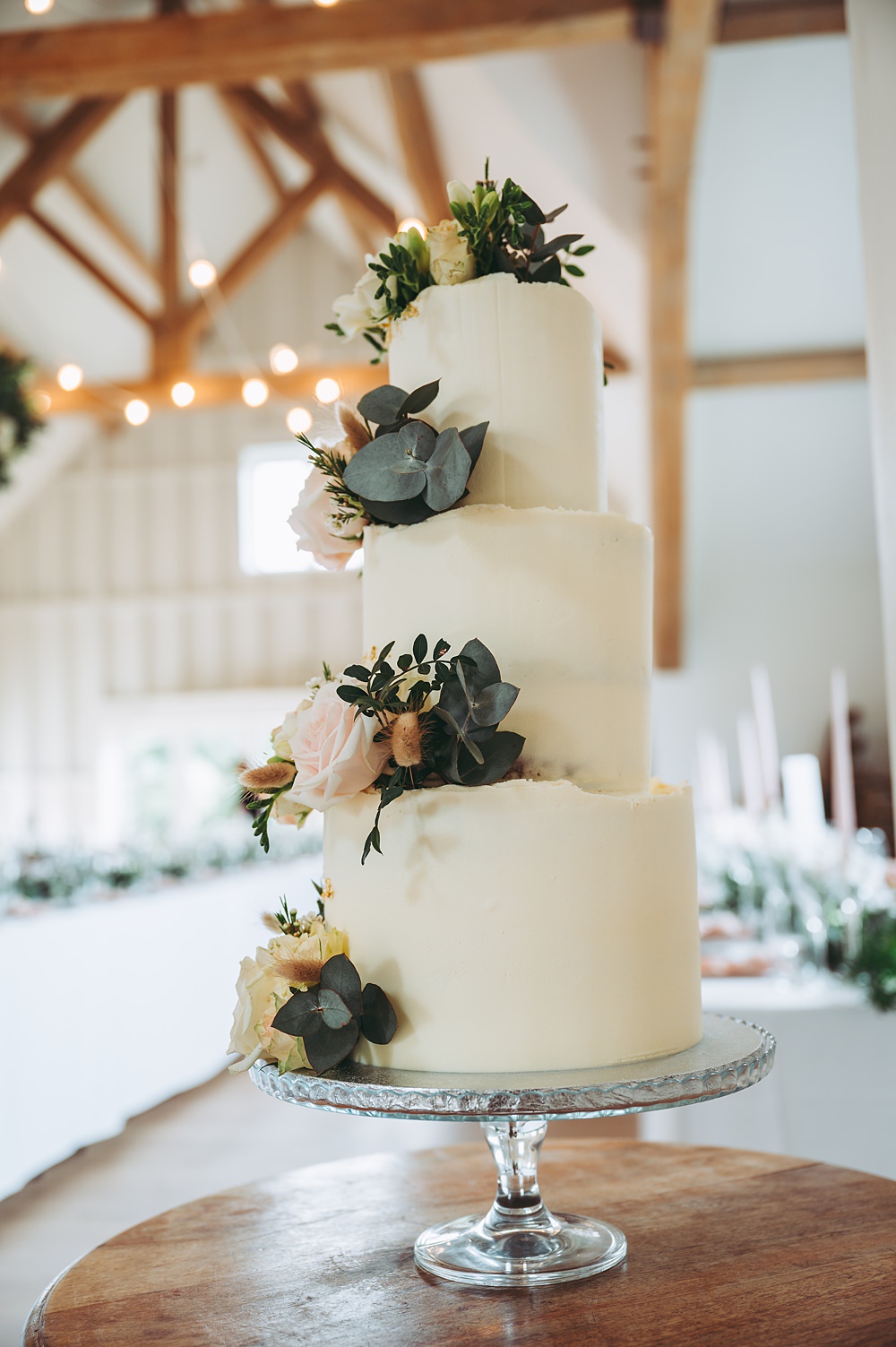 Hyde House Wedding Cotswold Pictures 3 Tier White Cake Peach Flowers Glass Stand