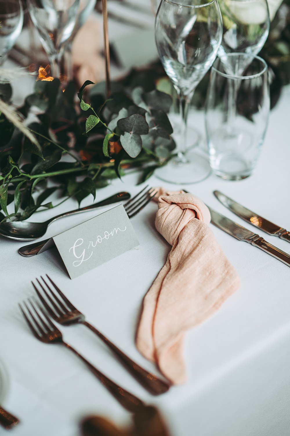 Hyde House Wedding Cotswold Pictures Place Setting Name Grey Calligraphy Pink Knotted Napkin