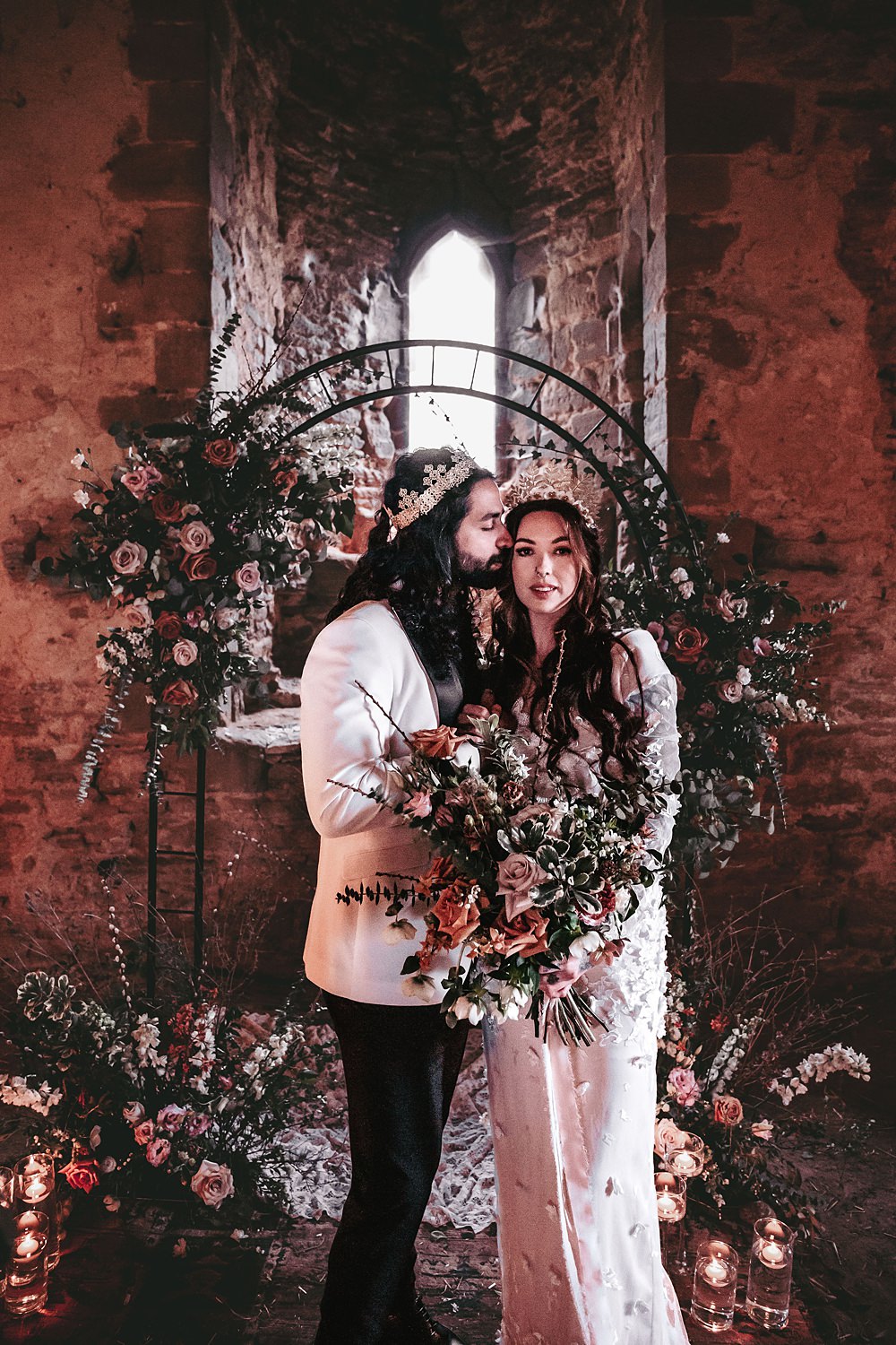 Sheriff Hutton Castle Wedding Bee Wilde Studio Metal Arch Flowers Backdrop