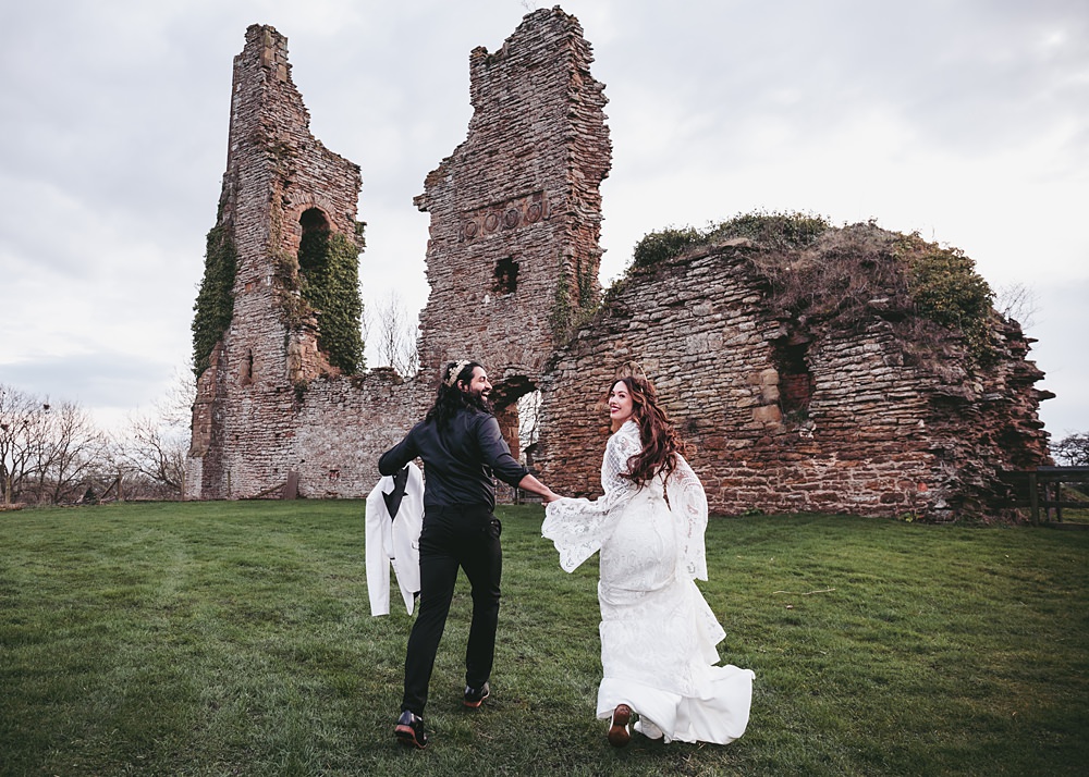 Sheriff Hutton Castle Wedding Bee Wilde Studio