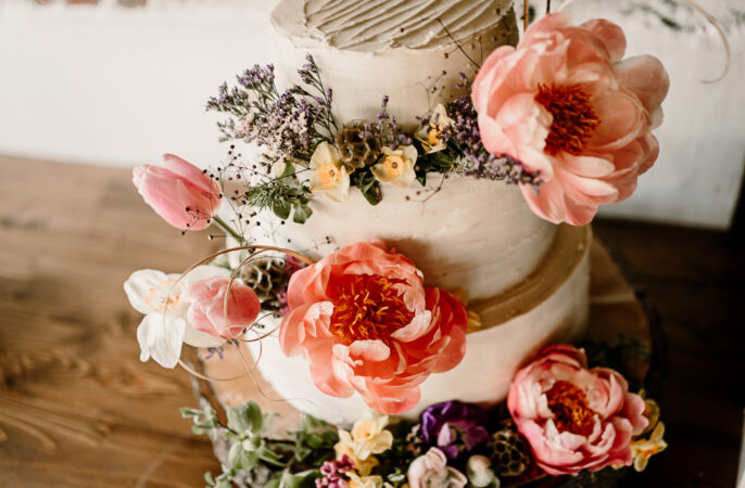 Spring Wedding Cake Ideas Hayley Baxter Photography