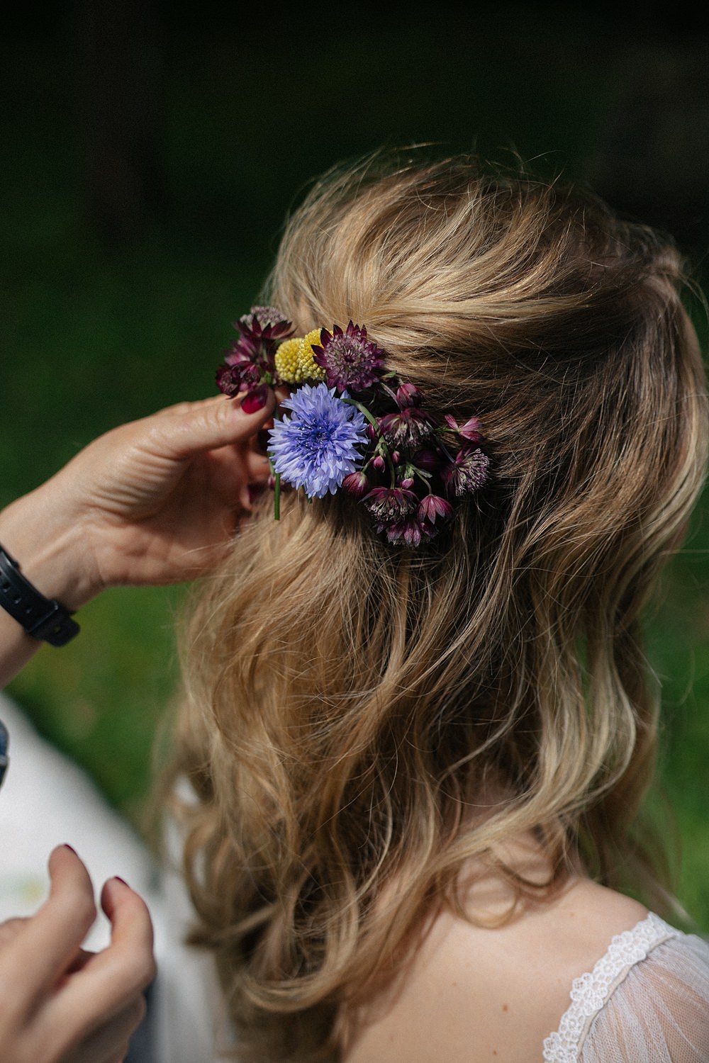 Weddings At Woodfords Max Turner Weddings Bride Hairstyle Half Up Down Flowers Waves