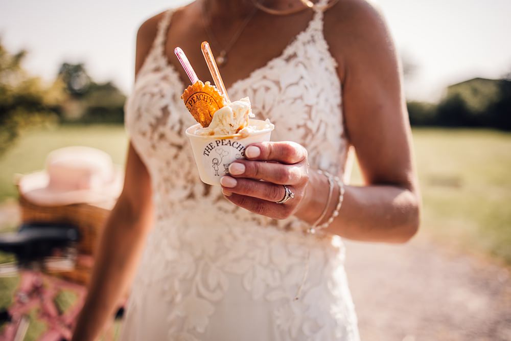 Cool Colourful Wedding Amy Elizabeth Photo