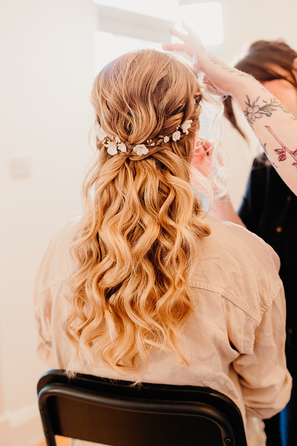 Den At Four Acre Wedding Lauren May Photos Bride Hair Half Up Down Waves Vine