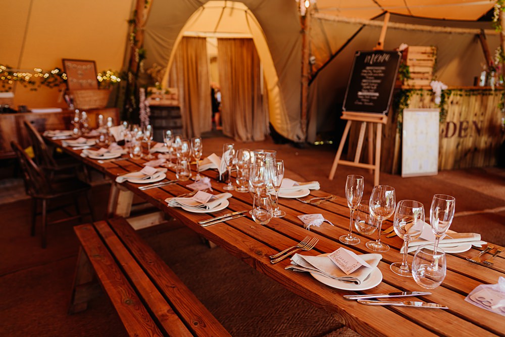 Den At Four Acre Wedding Lauren May Photos Tipi Reception Decor Simple Tables