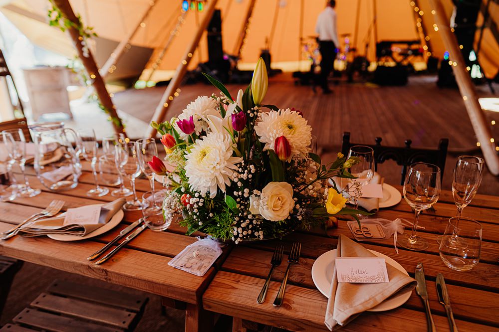 Den At Four Acre Wedding Lauren May Photos Table Flowers Centrepiece