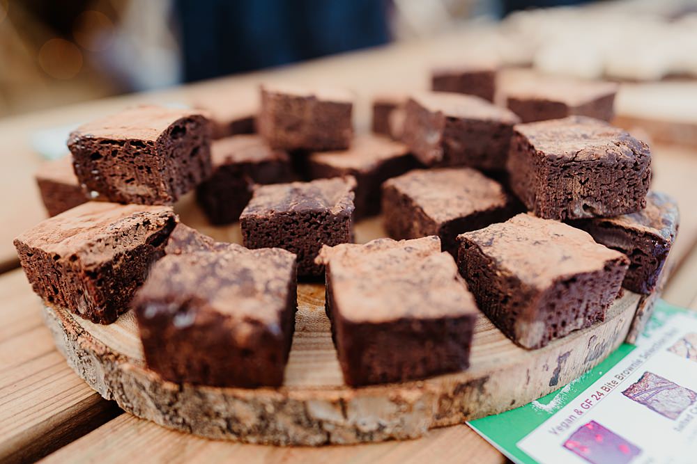 Den At Four Acre Wedding Lauren May Photos Brownies