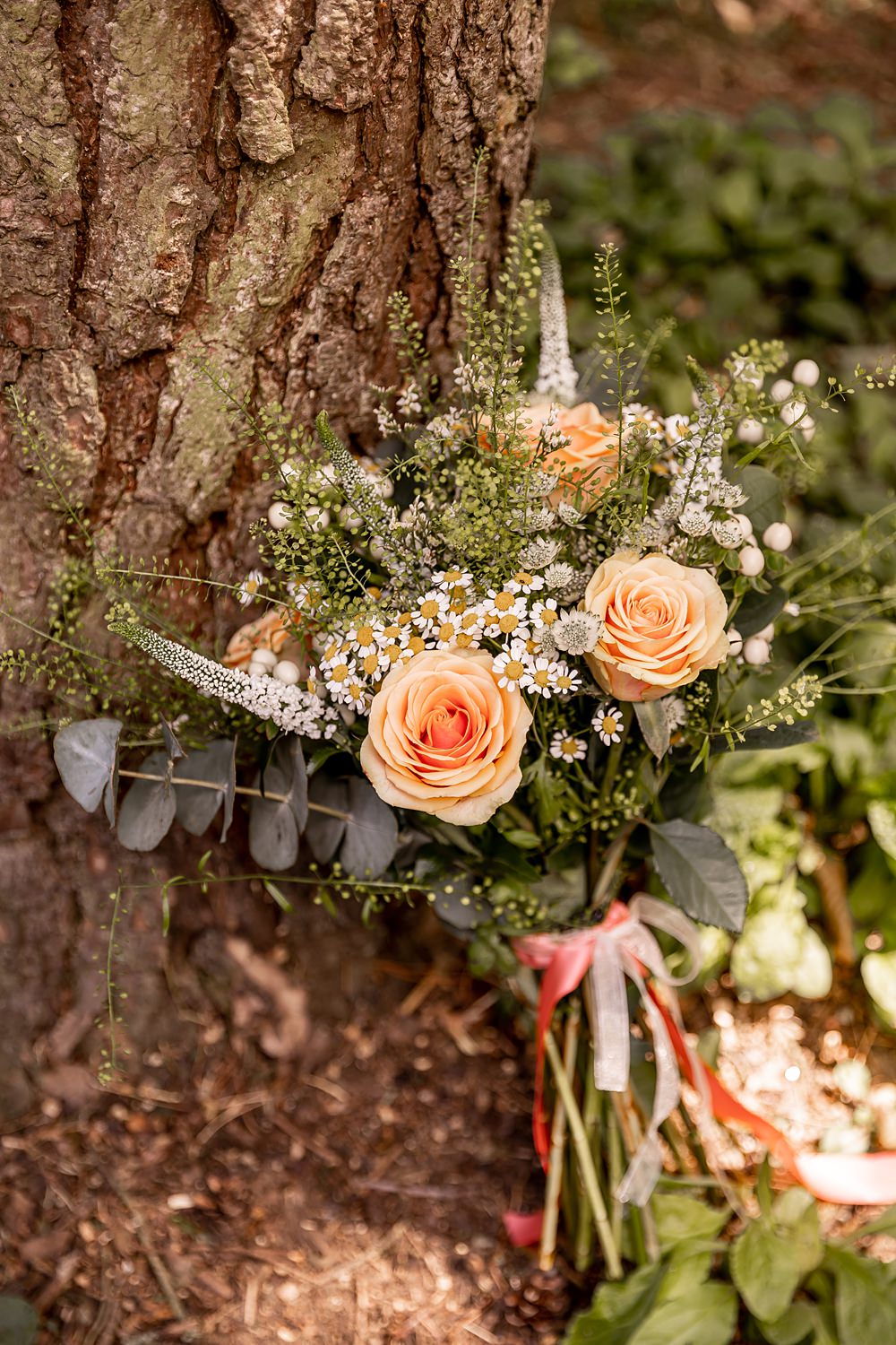 Lilibet Wood Wedding Hannah Betts Photography Greenery Bouquet Flowers Orange Rose Daisy