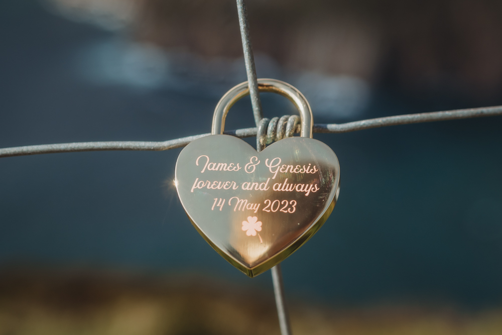 Sliabh Liag Donegal Elopement Wild and Green Photography Love Lock Key