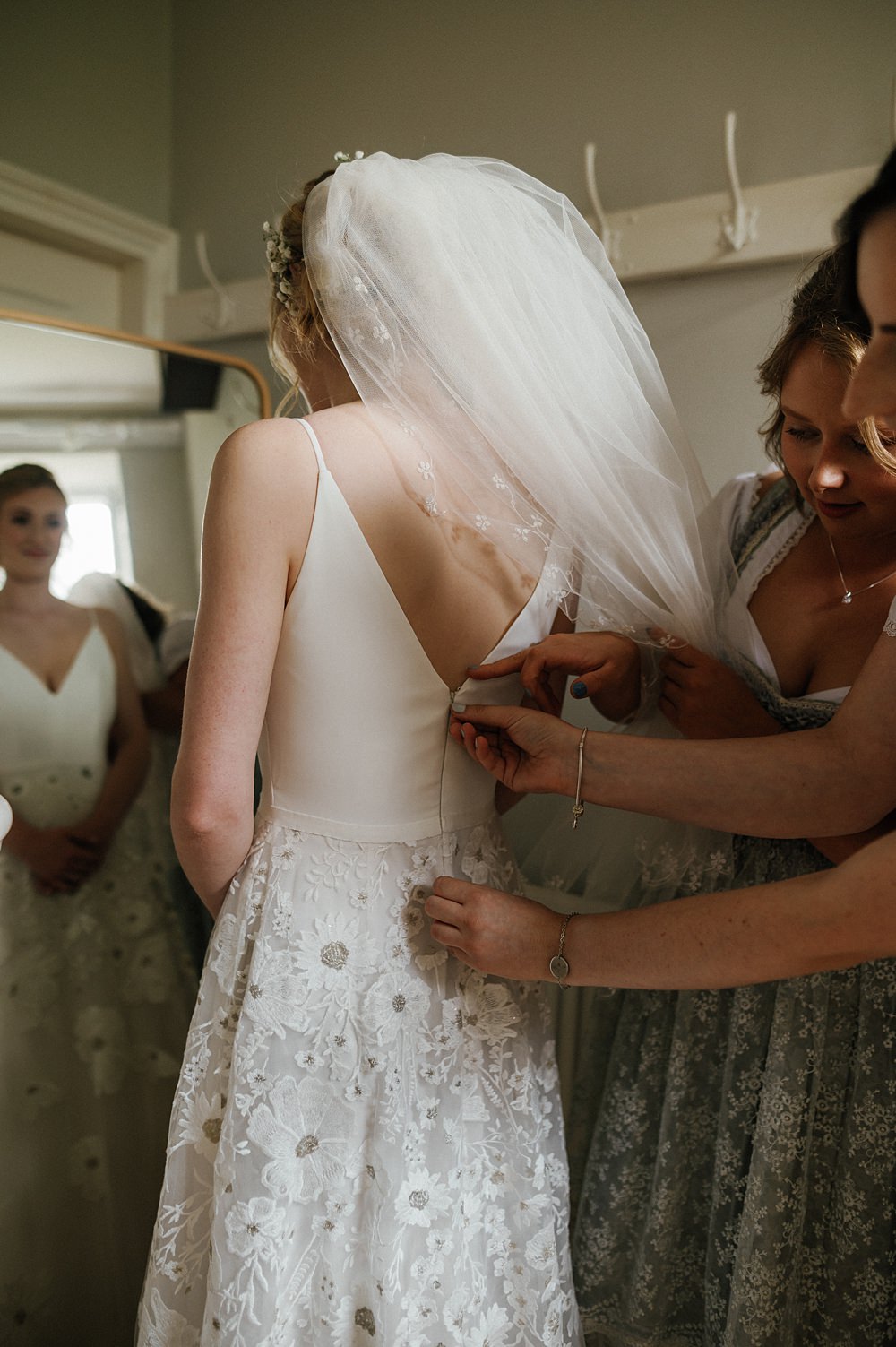 Aswanley Wedding Beth Sutton Photography Flower Embroidery Dress Bride Tulle