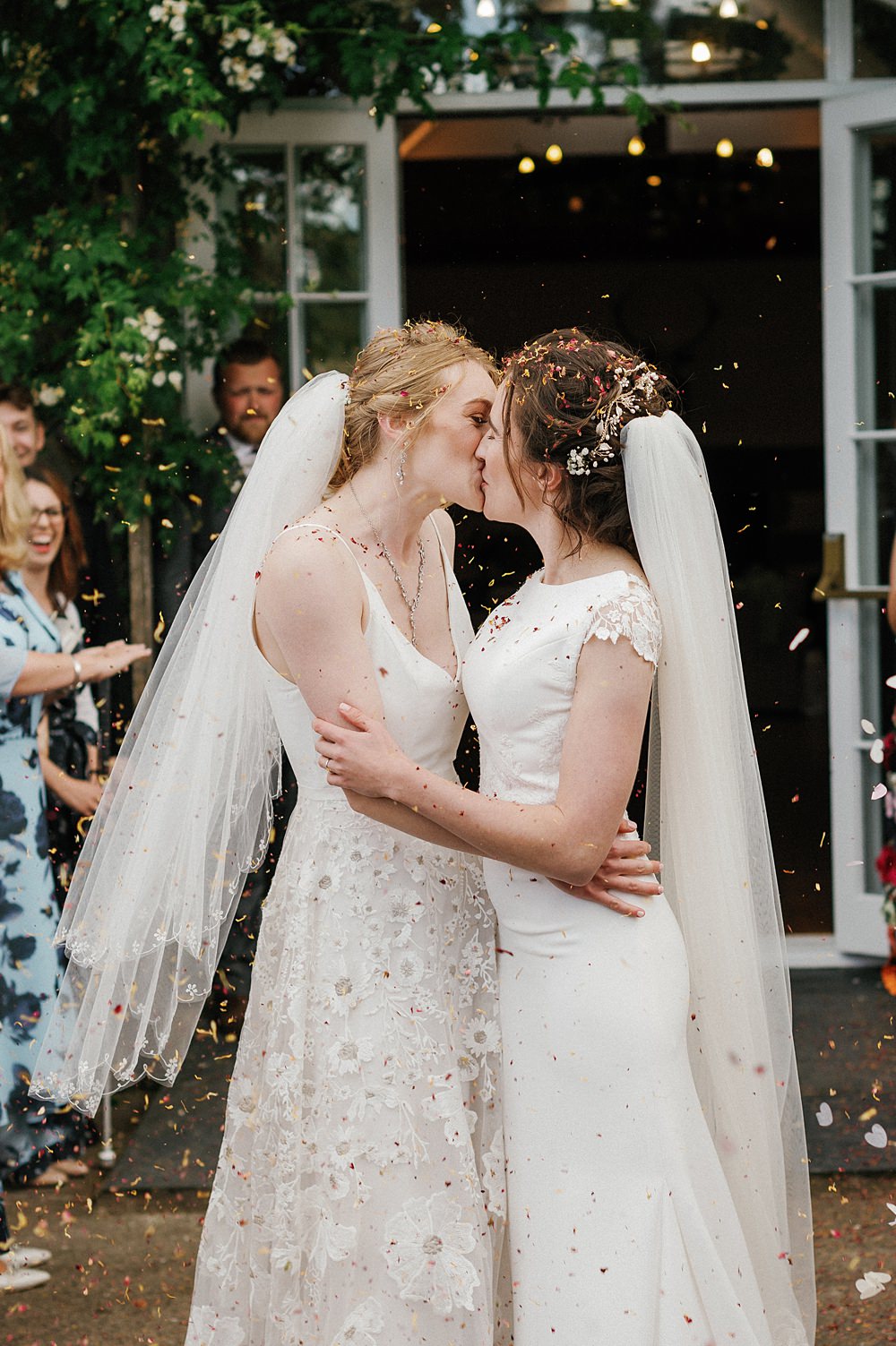 Aswanley Wedding Beth Sutton Photography Confetti Throw