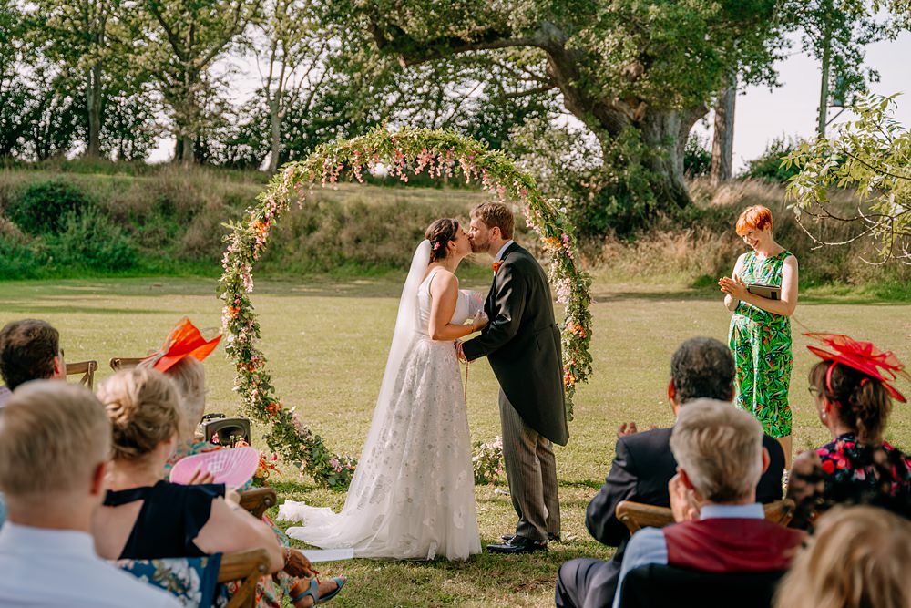 Haylands Barn Wedding Phoebe Rossi Photography