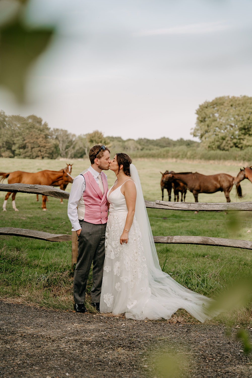 Haylands Barn Wedding Phoebe Rossi Photography