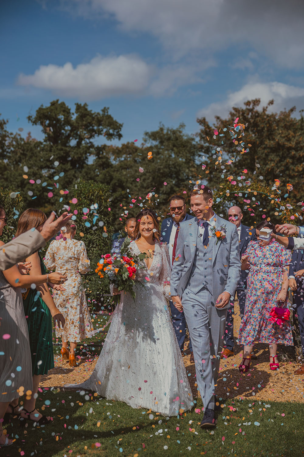 Hitchin Barn Wedding The Wardette Studio Confetti Throw