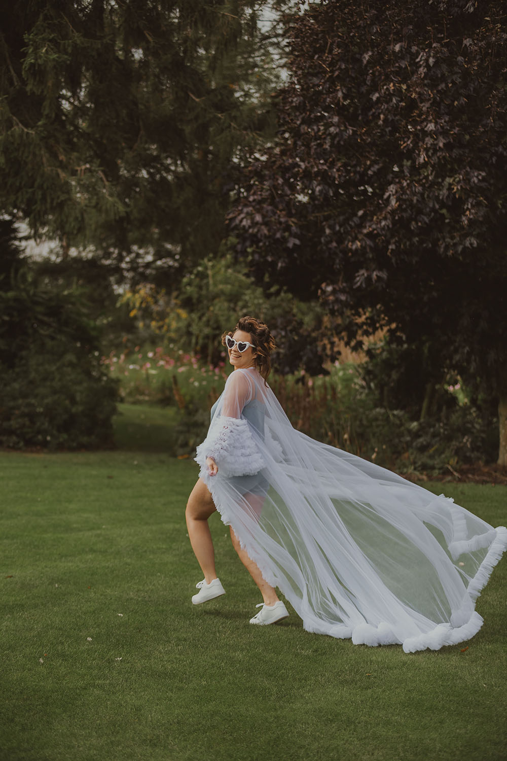Hitchin Barn Wedding The Wardette Studio Bride Heart Sunglasses Bridal Robe