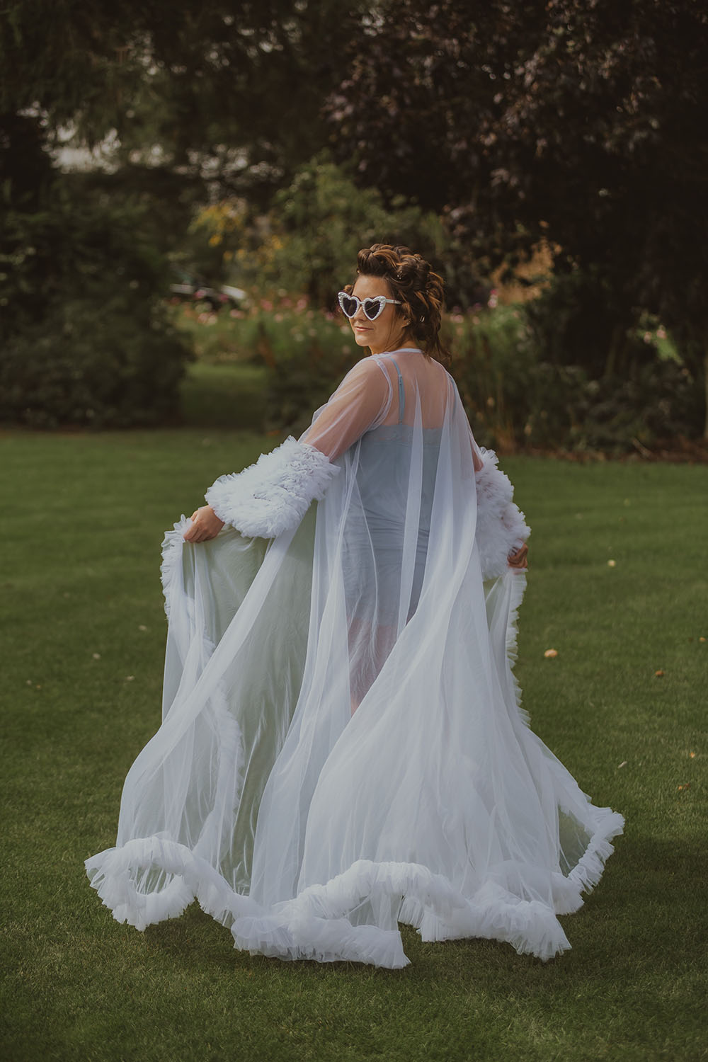 Hitchin Barn Wedding The Wardette Studio Bride Heart Sunglasses Bridal Robe