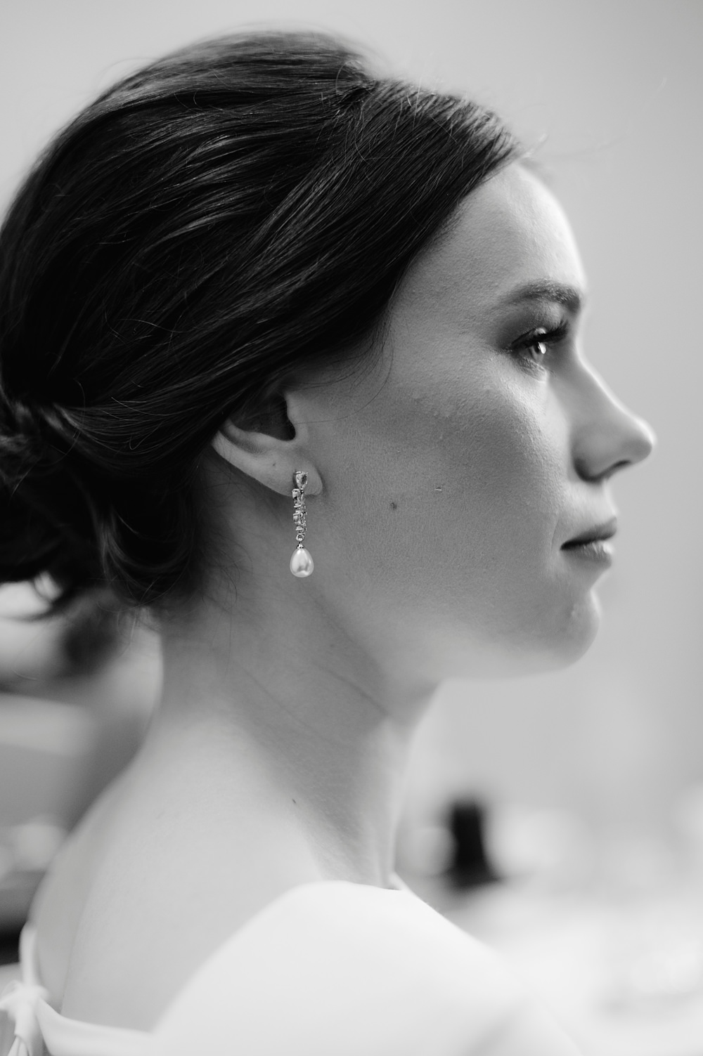 Peach Fuzz Sage Green Wedding Ideas Bride Pearl Earring Charlotte Sams