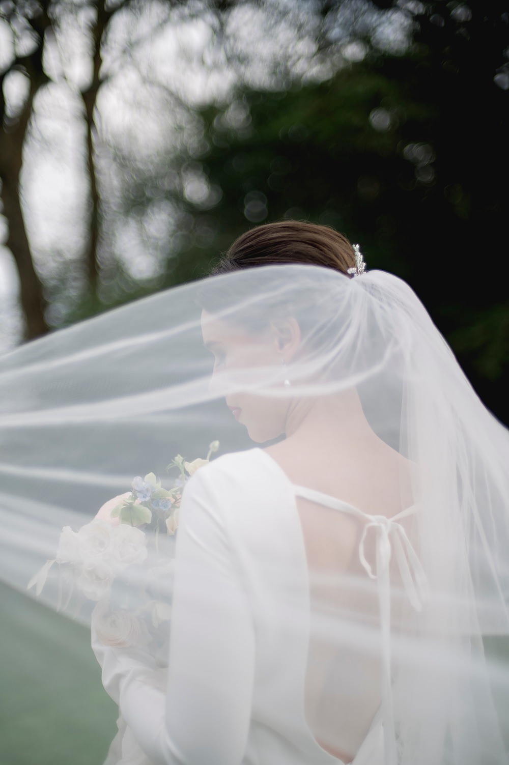 Peach Fuzz Sage Green Wedding Ideas Charlotte Sams