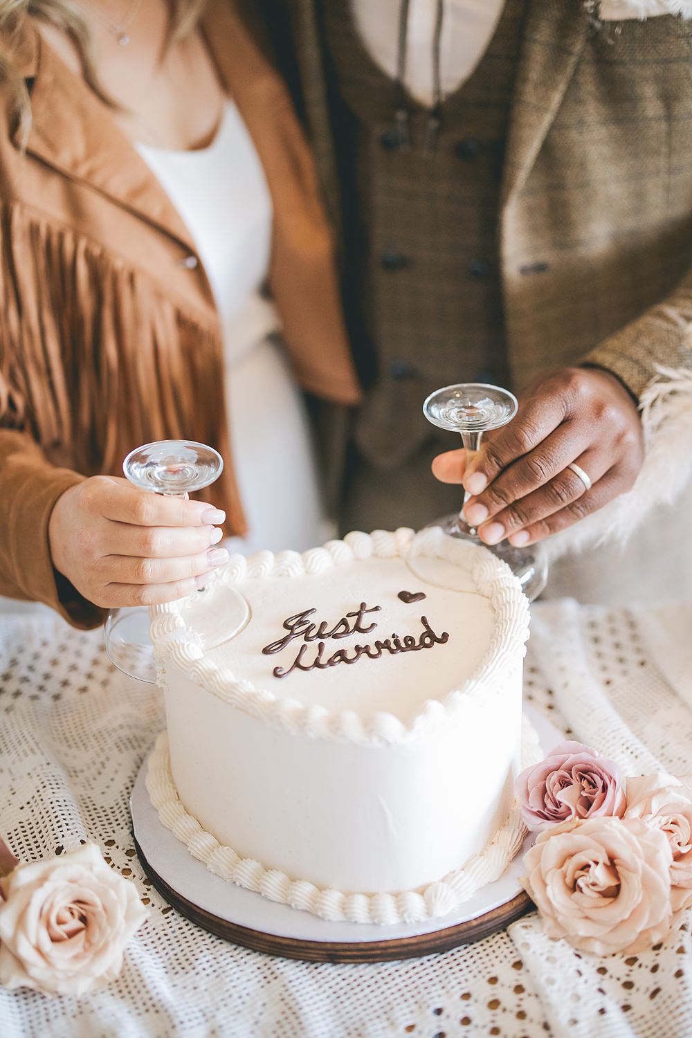 Boho Western Wedding Ideas Red Peacock Photography Retro Iced White Cake Heart