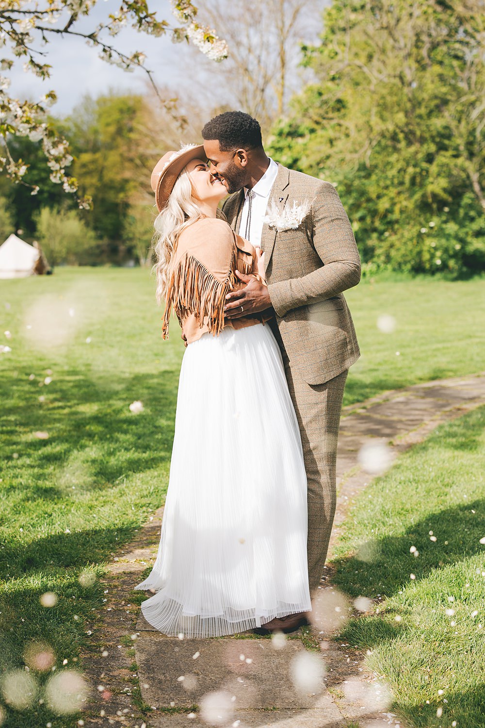 Boho Western Wedding Ideas Red Peacock Photography Confetti Throw
