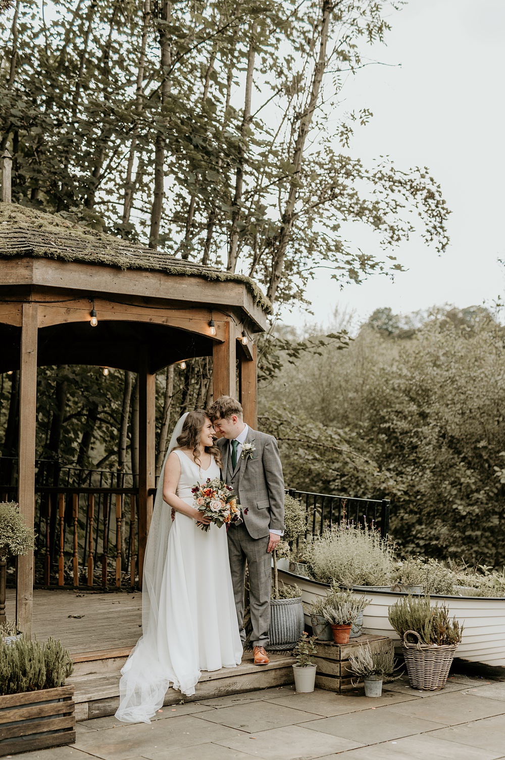 Cosy Romantic Wedding Hannah Shearman Photography