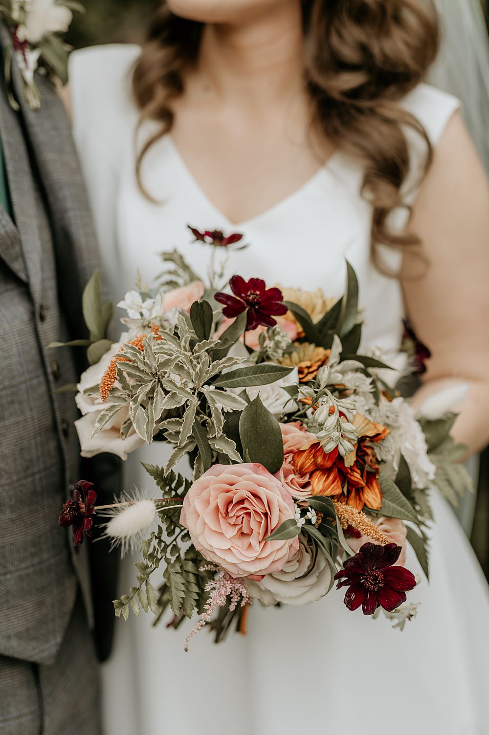 Cosy Romantic Wedding Hannah Shearman Photography Bouquet Flowers Bridal Autumn Orange