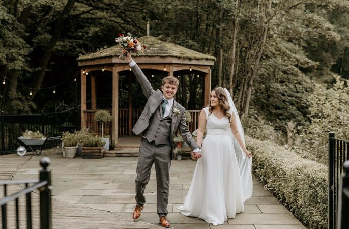 Cosy Romantic Wedding Hannah Shearman Photography