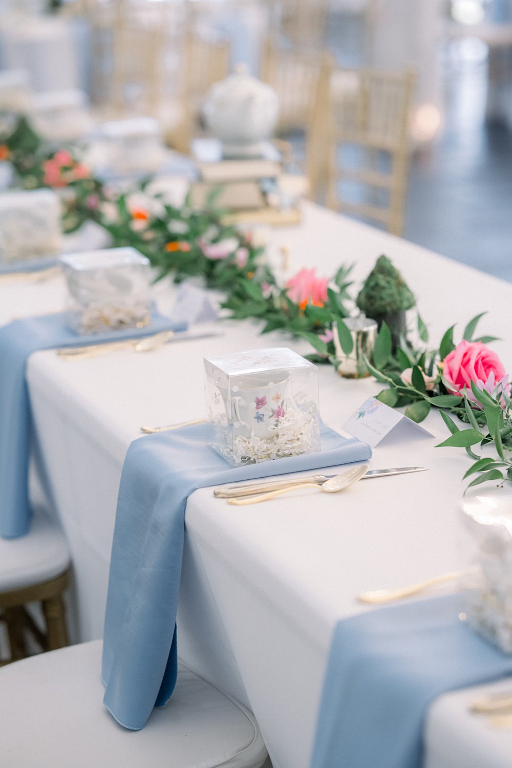 Mankin Mansion Wedding Willow Britt Studios Place Setting Blue Napkin