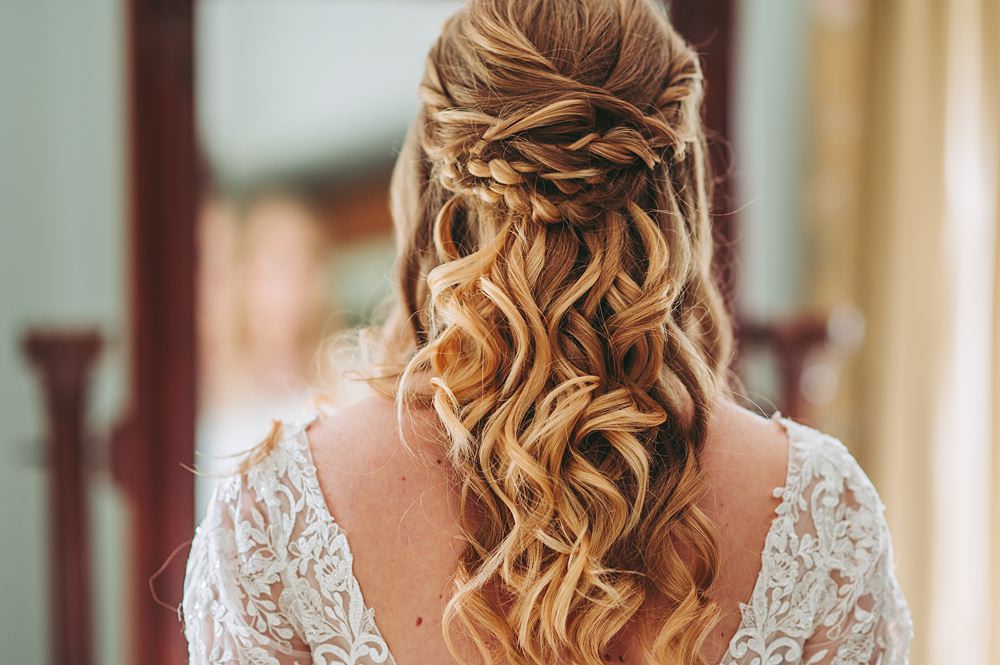 Manor House Wedding Cotswolds Cotswold Pictures Bride Hairstyle Up Do Braid Plait