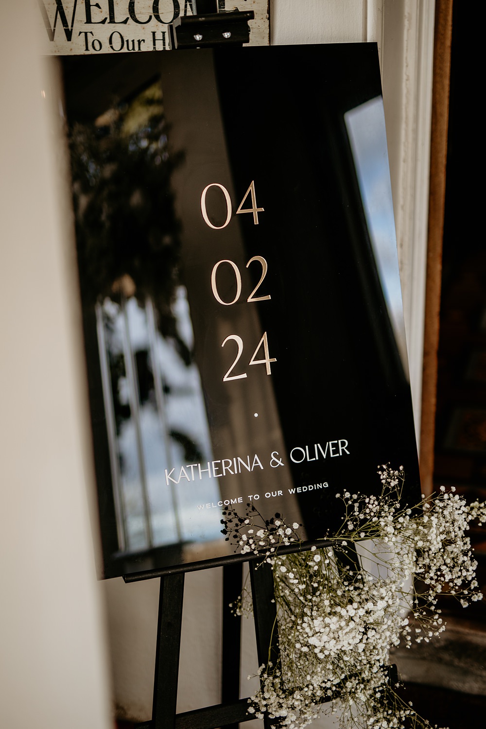 Black Bow Wedding Ideas Ginger Jam Photography Acrylic Black Welcome Sign
